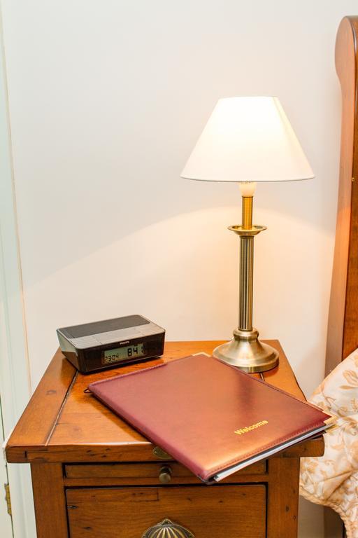 Mareham House Bed & Breakfast Сліфорд Екстер'єр фото